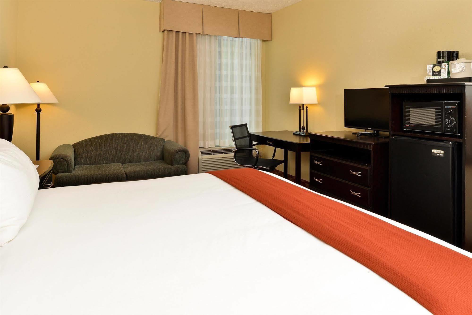 Americas Best Value West Point Eksteriør bilde